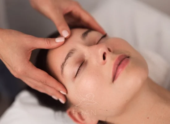 face-massage-london-fran-massage-wellness-01.webp