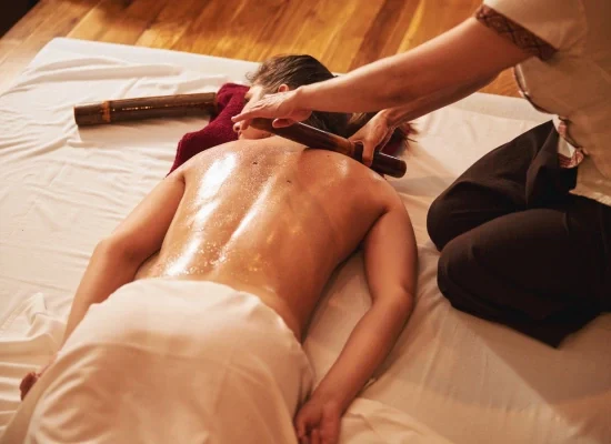 fran-massage-bamboo-massage-london-e7.webp (2)